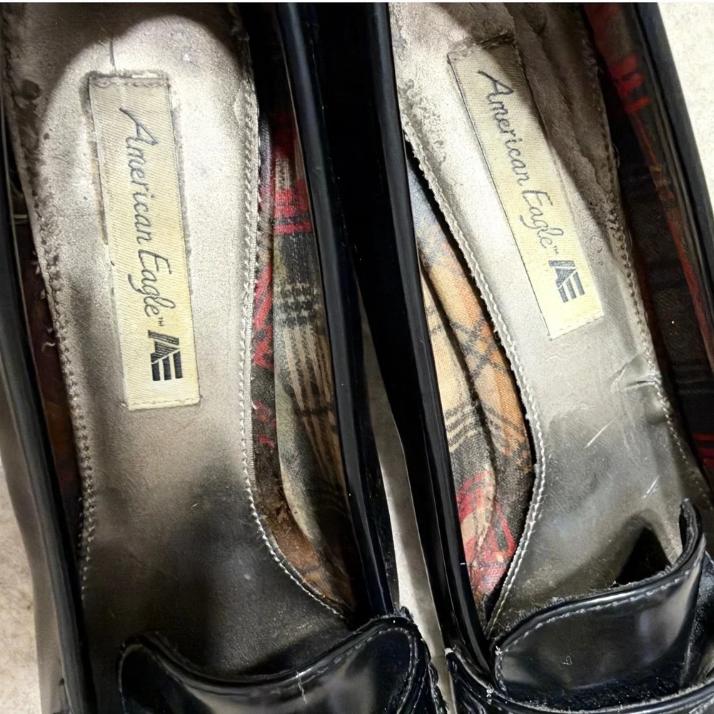Y2K Heeled Penny Loafers Black Patent Leather Block Heel Shoes 8 Twee Preppy Mod_9